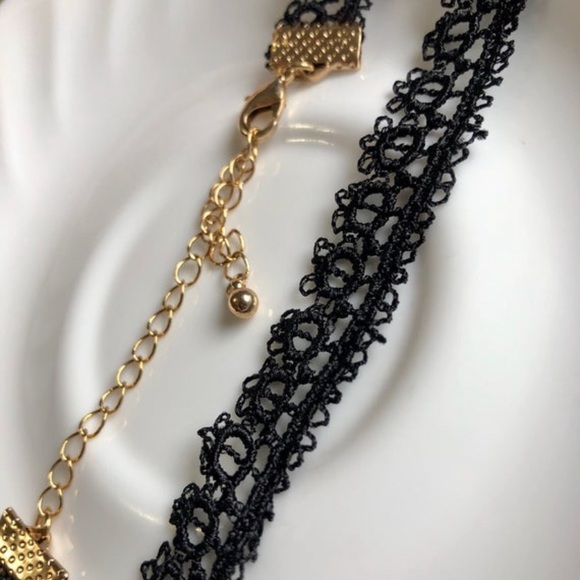 Lace Choker Necklace With Gold Spring Ring Clasp - Picture 3 of 4